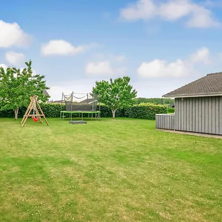 Awesome Home In Haderslev With Sauna بيت للعطل